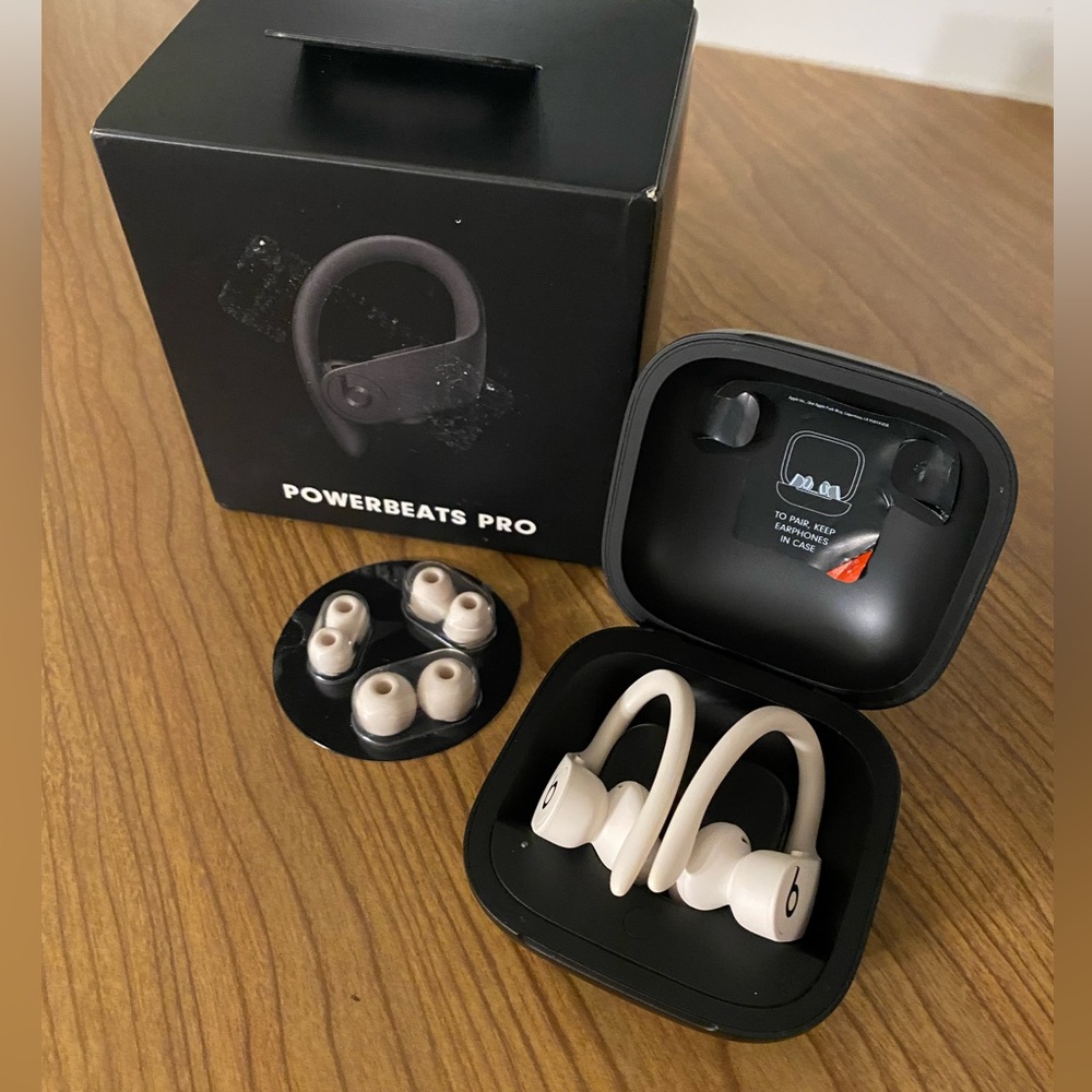 NEW Beats by Dr. Dre - Powerbeats Pro Totally Wireless Earbuds - Ivory